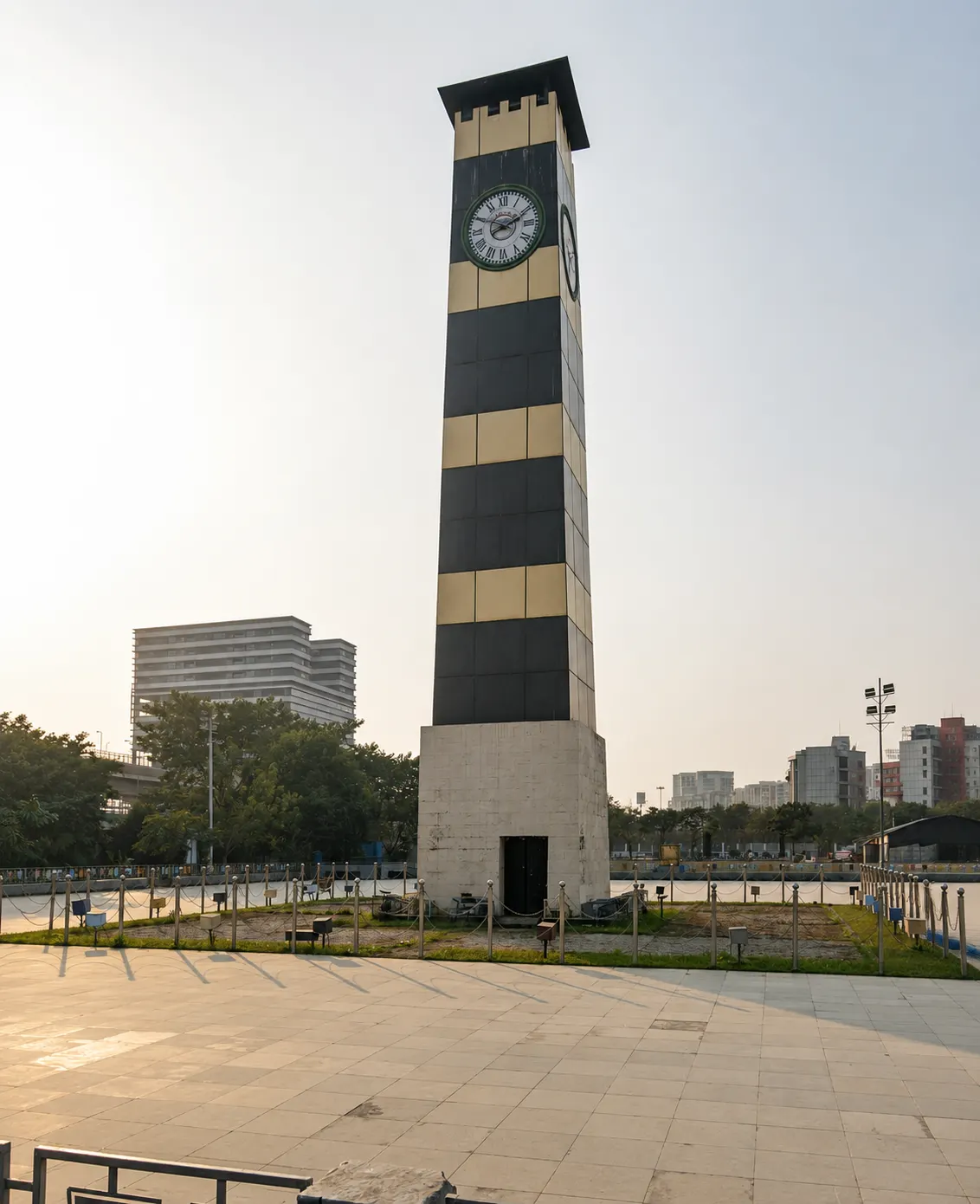 Clock tower installation, New Town